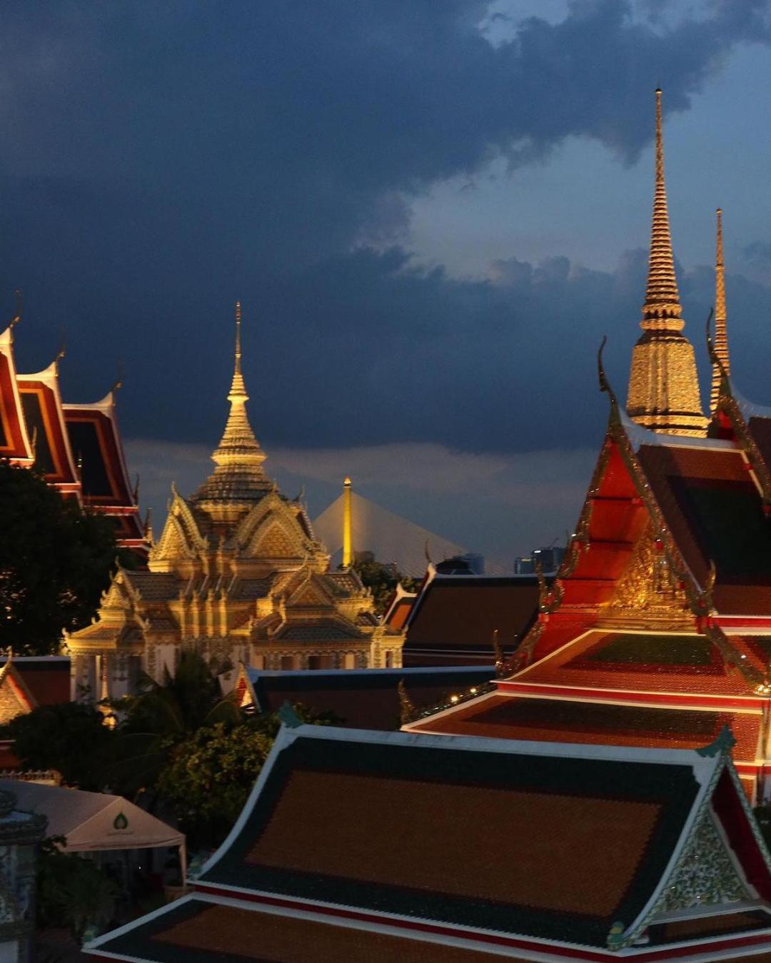Chetuphon Gate Hotel Bangkok Exterior photo